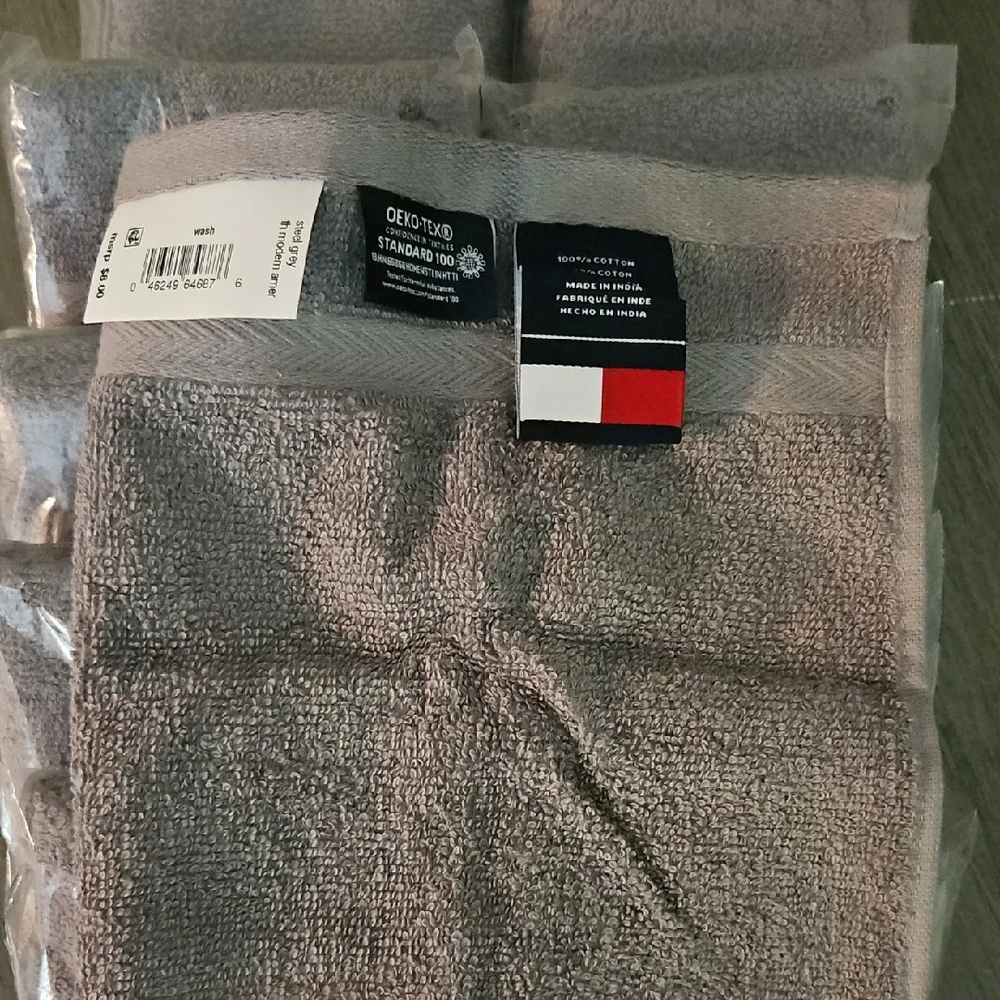 Set of 12 Gray Cotton Tommy Hilfiger Washcloths